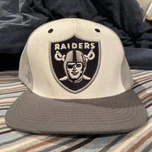 Las Vegas Raiders NFL Mitchell & Ness Adjustable Snapback Hat
